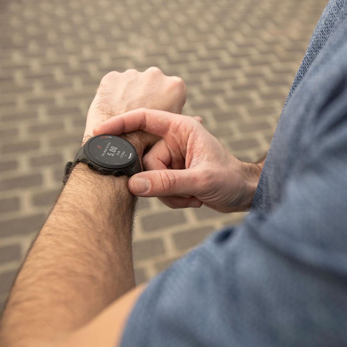 Garmin Reloj Inteligente Smartwatch Forerunner 55 con GPS - vertikal